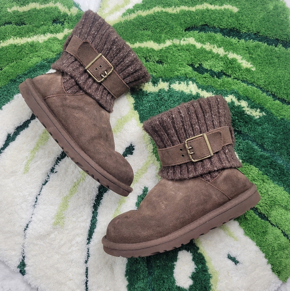 UGG "Cambridge " boot